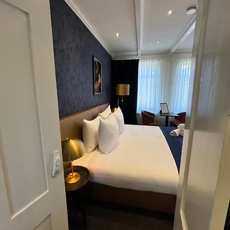 West Aan Zee Hotel 4*